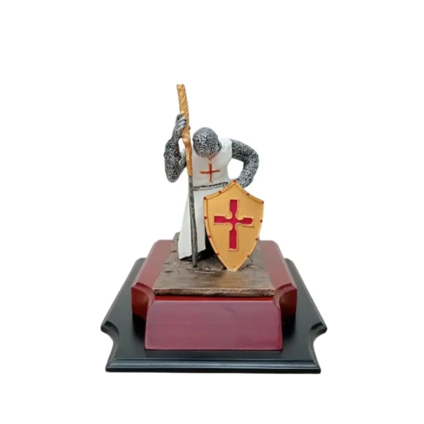 Caballero Templario Arrodillado