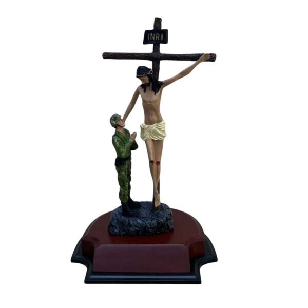 Figuras en resina (13) Cristo y el Soldado