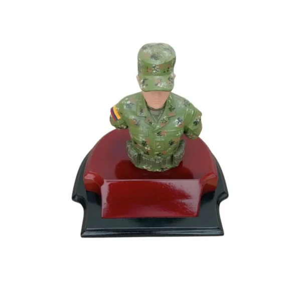 Busto Femenino Ejercito Camuflado