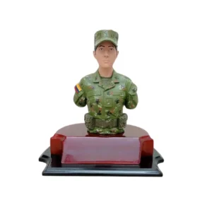 Busto Femenino Ejercito Camuflado