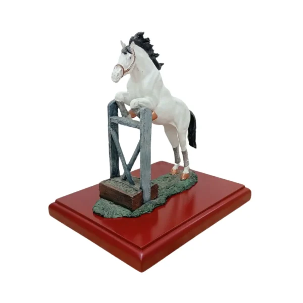 Caballo de Salto Blanco