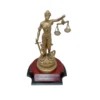 Dama de la Justicia Grande