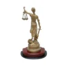 Dama de la Justicia Grande
