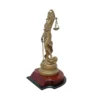 Dama de la Justicia Grande