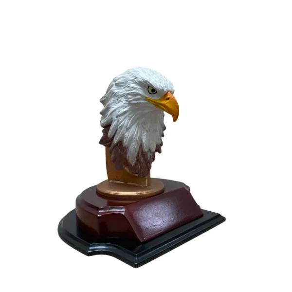 13 Busto de Aguila